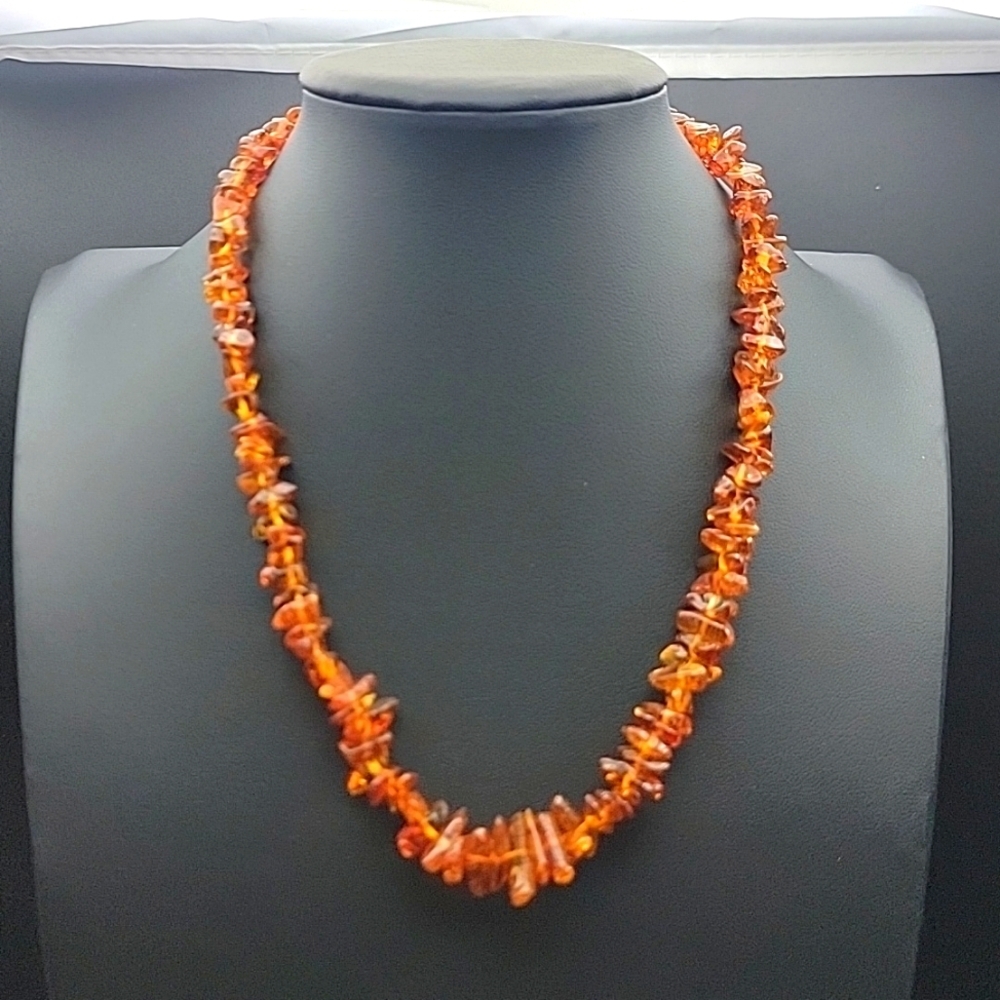 Natural Baltic Amber Chip 17.3" Necklace Barrel Closure Cognac Bead Beaded UV
